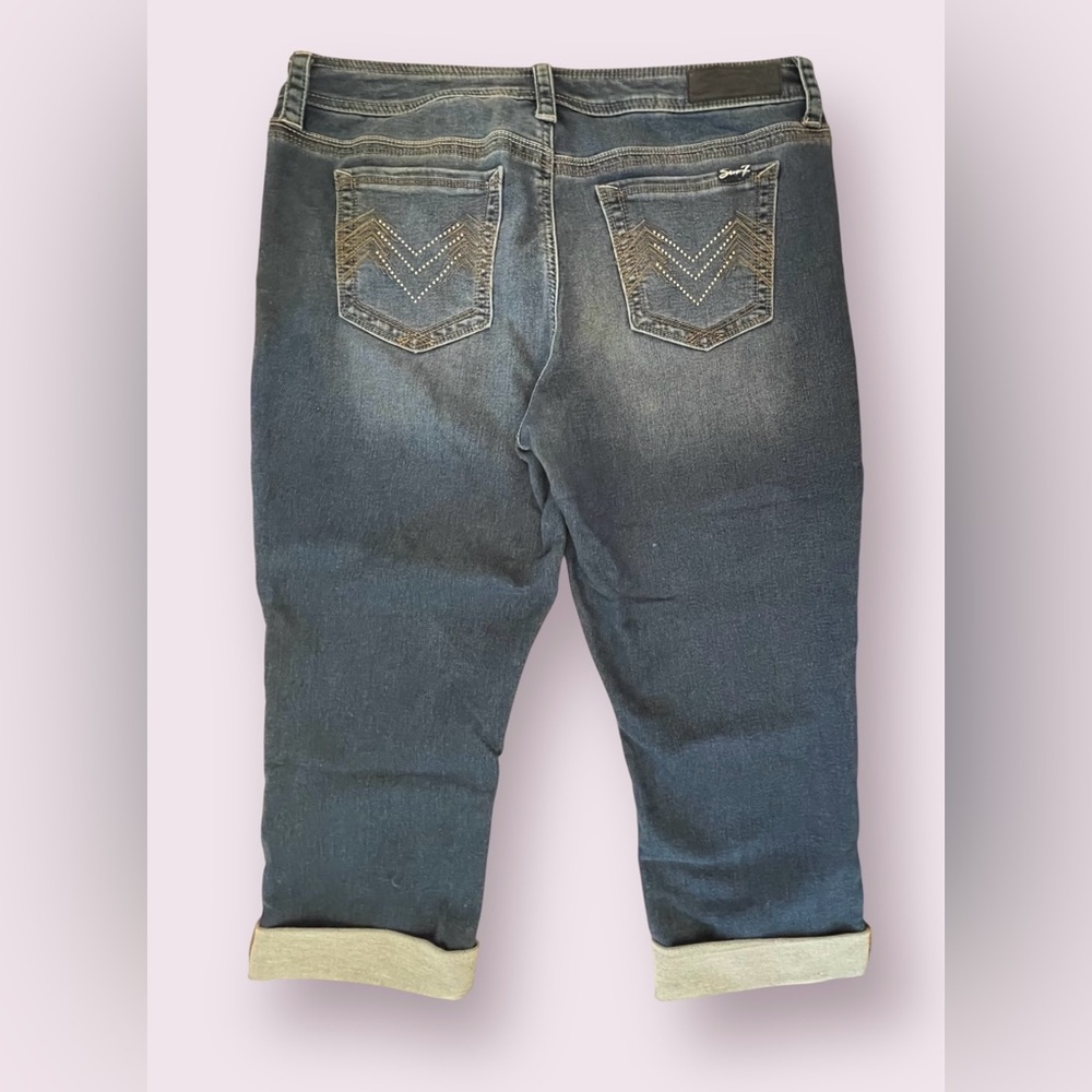 Seven7 Blue Distressed Cropped Jeans - Picture 5 of 10